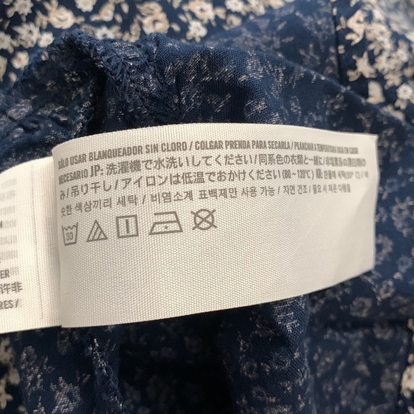 Hollister XS Floral Print Open Ruffled Leg Dress - Picture 14 of 14